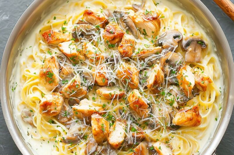 Chicken Mushroom Alfredo Pasta